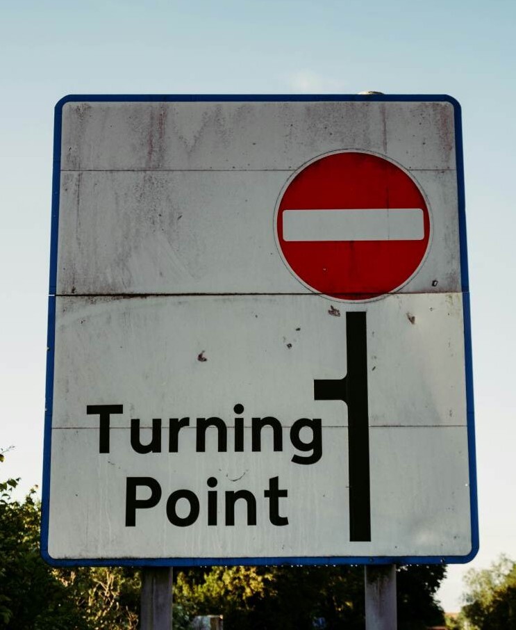 Turning point road sign